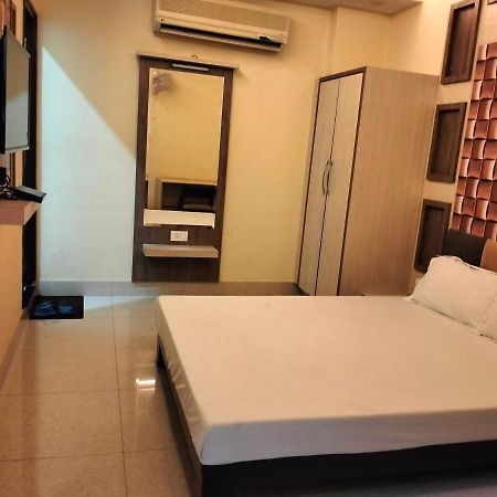 Hotel Shri Gourav ไบคาเนอร์ ภายนอก รูปภาพ