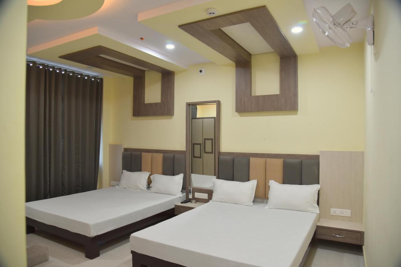 Hotel Shri Gourav ไบคาเนอร์ ภายนอก รูปภาพ