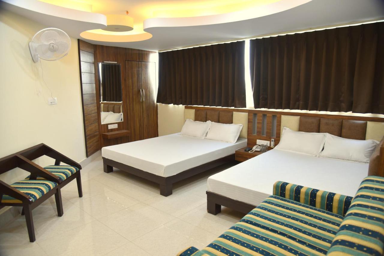 Hotel Shri Gourav ไบคาเนอร์ ภายนอก รูปภาพ